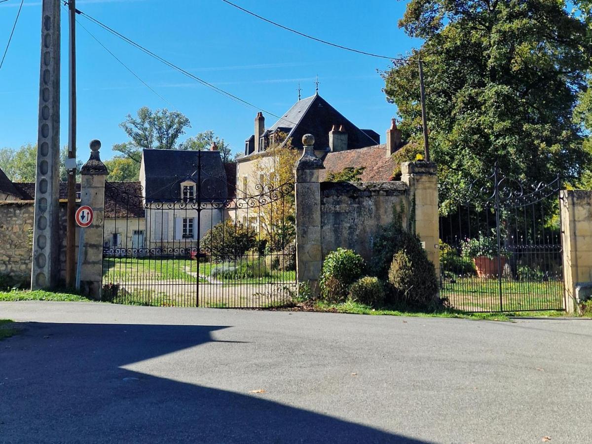 Chambre D'Hotes "Au Bord De Loire" La Marche 外观 照片