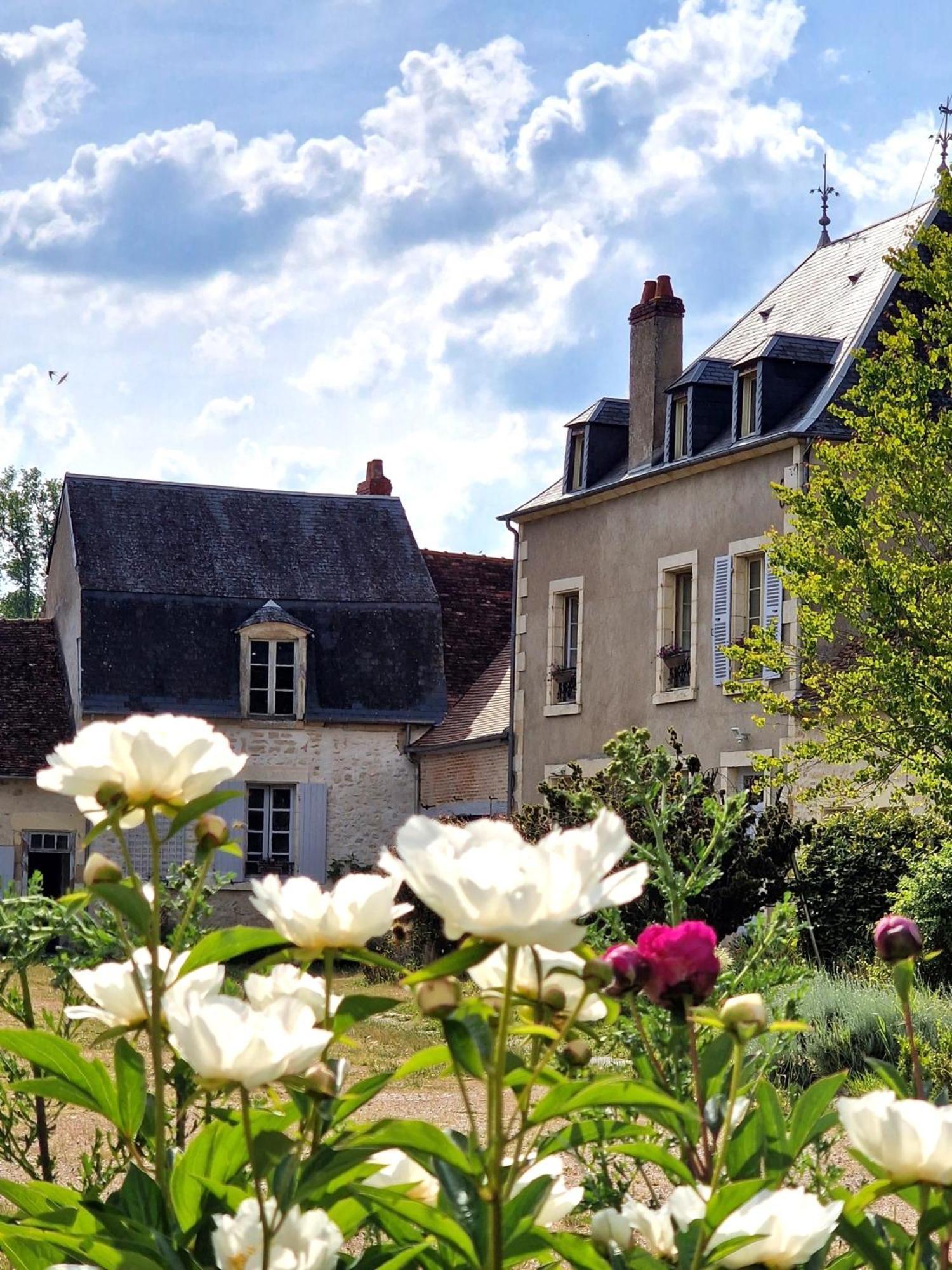Chambre D'Hotes "Au Bord De Loire" La Marche 外观 照片